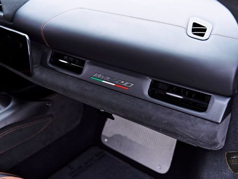 Used 2023 Maserati MC20 Spyder RWD image 44