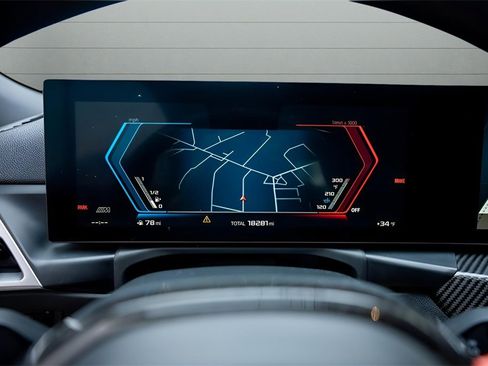 Used 2025 BMW M4 xDrive Competition w/ Executive Package image 23