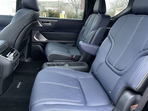 New 2026 INFINITI QX80 4WD image 15