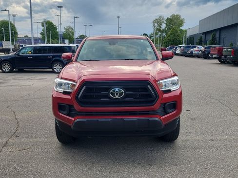 Used 2023 Toyota Tacoma SR AWD/4WD image 2
