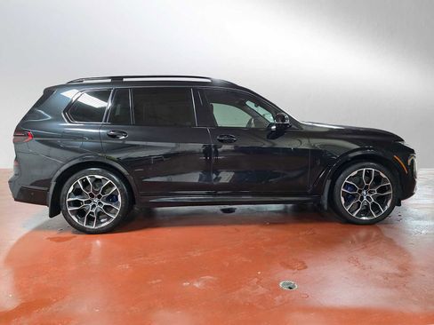 Used 2023 BMW X7 M60i w/ Climate Comfort Package image 2