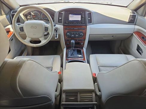 Used 2005 Jeep Grand Cherokee Limited AWD/4WD image 18