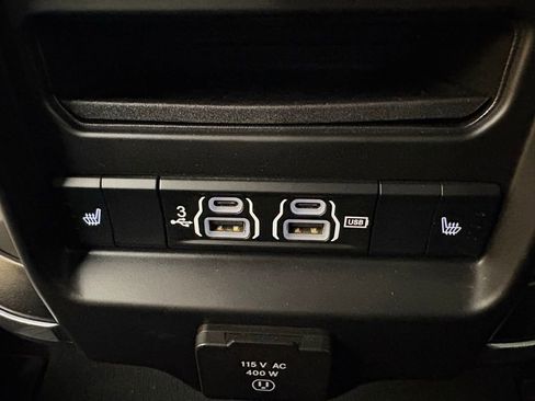 Used 2020 RAM 1500 Laramie image 40
