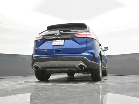 Used 2022 Ford Edge Titanium image 36