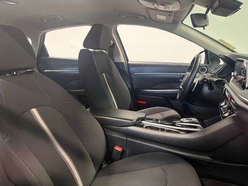 Used 2023 Hyundai Sonata SEL w/ Cargo Package image 10