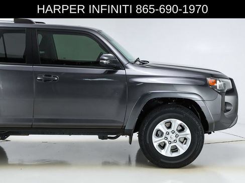 Used 2020 Toyota 4Runner SR5 Premium w/ Moonroof Package AWD/4WD image 13