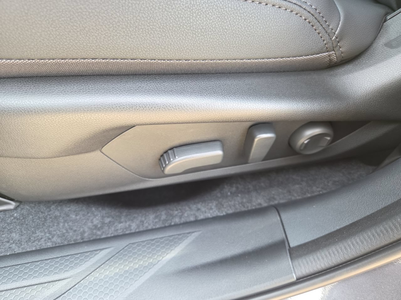 New 2026 Subaru Outback Premium AWD/4WD image 17