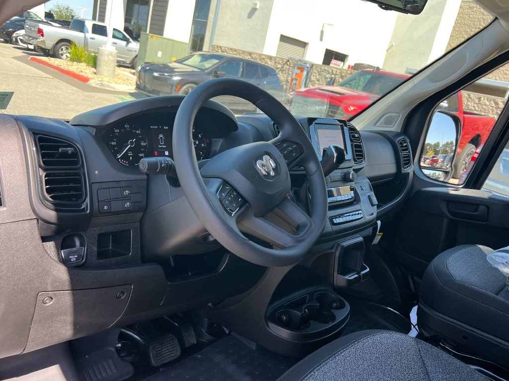 New 2026 RAM ProMaster 2500 w/ Crew Van Package FWD image 17