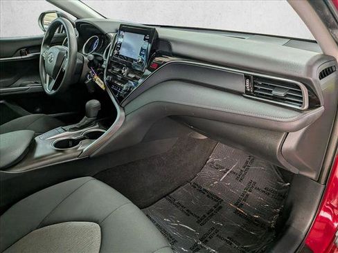 Used 2022 Toyota Camry LE FWD image 26