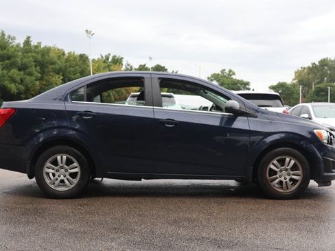Used 2015 Chevrolet Sonic LT FWD image 4