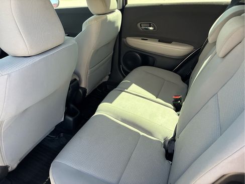 Used 2022 Honda HR-V LX image 18