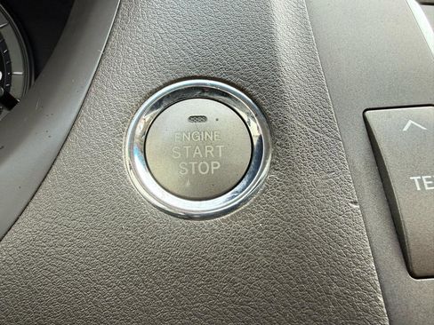 Used 2010 Lexus ES 350 image 29