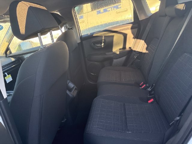 Used 2027 Honda HR-V LX image 9