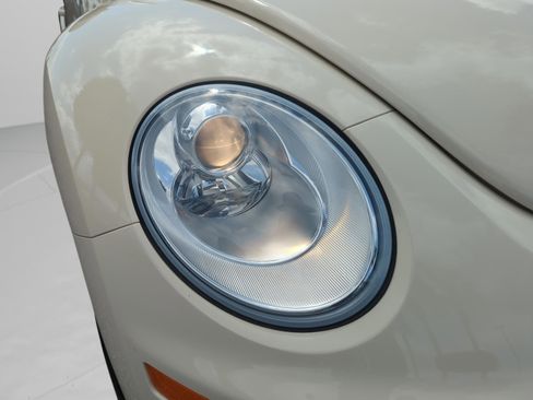 Used 2008 Volkswagen Beetle SE FWD image 29