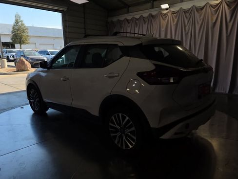 Certified 2023 Nissan Kicks SV FWD image 7