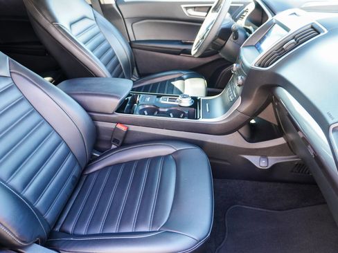 Used 2020 Ford Edge SEL w/ Convenience Package image 22