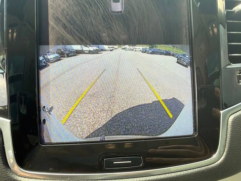 Used 2023 Volvo XC90 B6 Ultimate AWD/4WD image 16