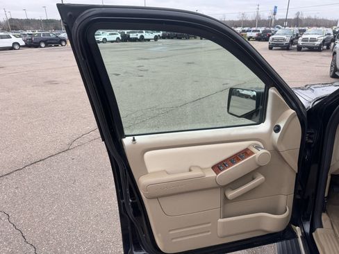 Used 2007 Ford Explorer Eddie Bauer image 15