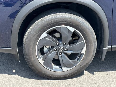 Certified 2026 Nissan Rogue SV AWD/4WD image 7