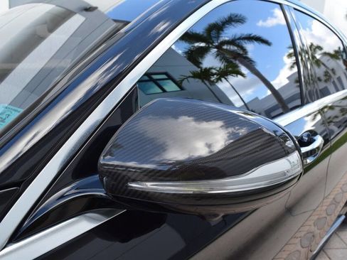 Used 2015 Mercedes-Benz S 63 AMG 4MATIC Sedan image 31