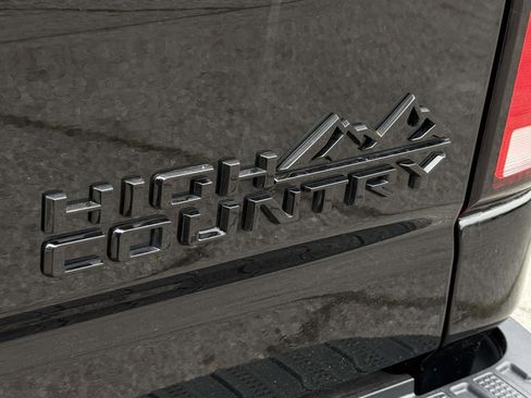 Used 2024 Chevrolet Silverado 3500 High Country w/ High Country Premium Package AWD/4WD image 8