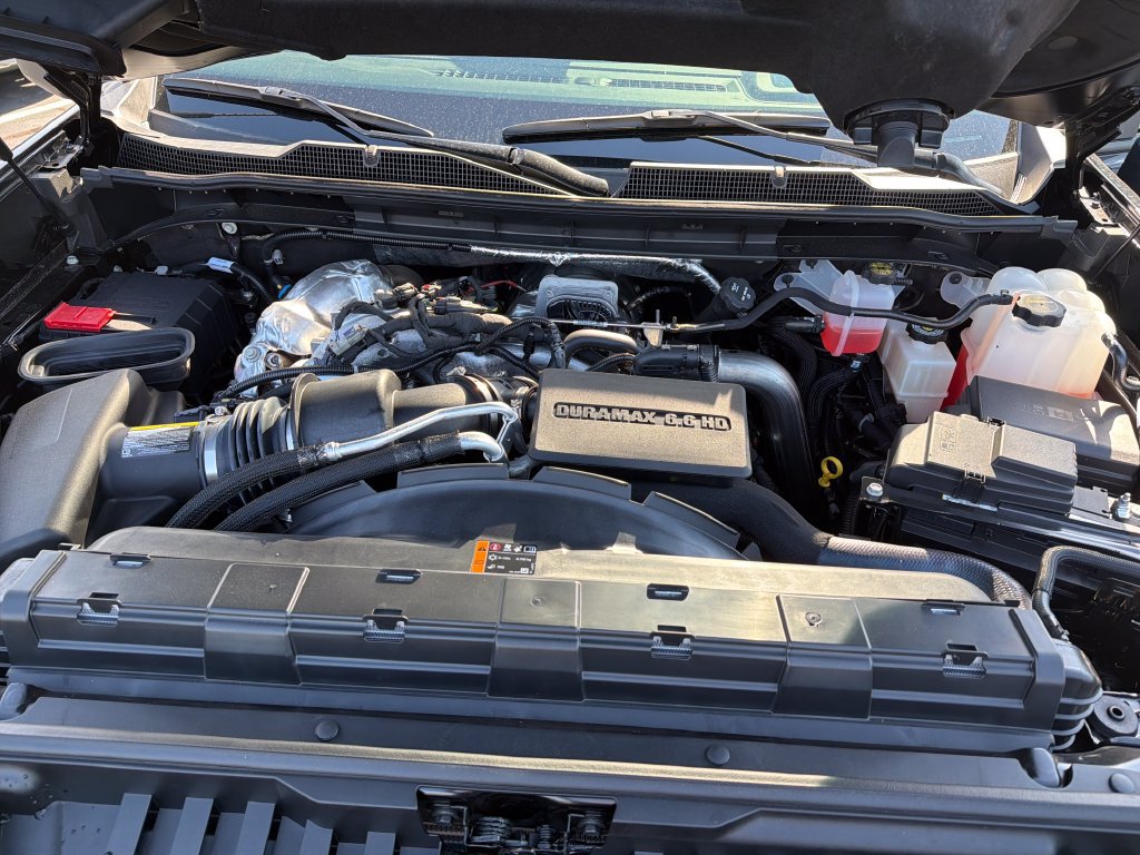 Used 2025 Chevrolet Silverado 2500 High Country w/ Midnight Edition AWD/4WD image 25