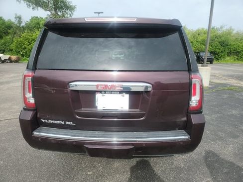 Used 2017 GMC Yukon XL Denali w/ Open Road Package AWD/4WD image 6