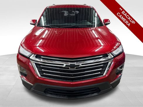 Used 2023 Chevrolet Traverse LT w/ Rear Camera Mirror Package AWD/4WD image 11