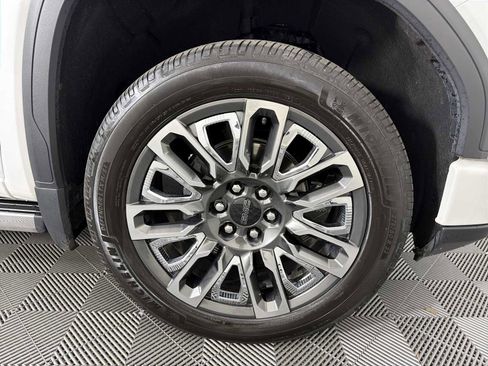 Certified 2024 GMC Sierra 1500 Denali Ultimate image 11