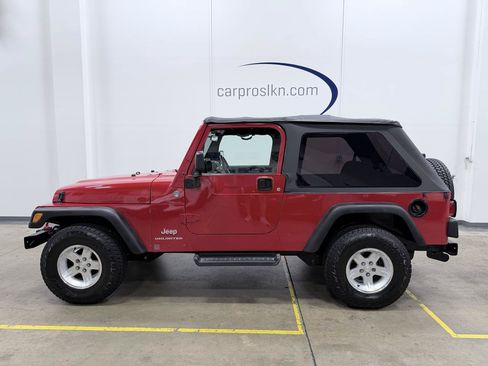 Used 2005 Jeep Wrangler Unlimited AWD/4WD image 4