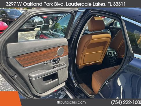 Used 2016 Jaguar XJ AWD/4WD image 24