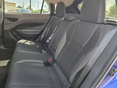 Used 2025 Subaru Crosstrek 2.5i Premium AWD/4WD image 29