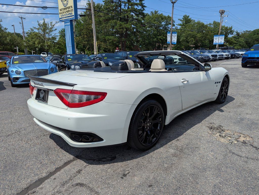 Used 2013 Maserati GranTurismo Convertible RWD image 40