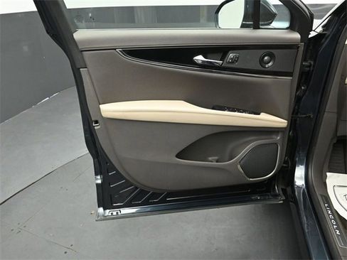 Certified 2023 Lincoln Nautilus Reserve w/ Equipment Group 201A image 20