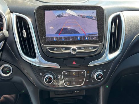 Used 2020 Chevrolet Equinox Premier AWD/4WD image 12
