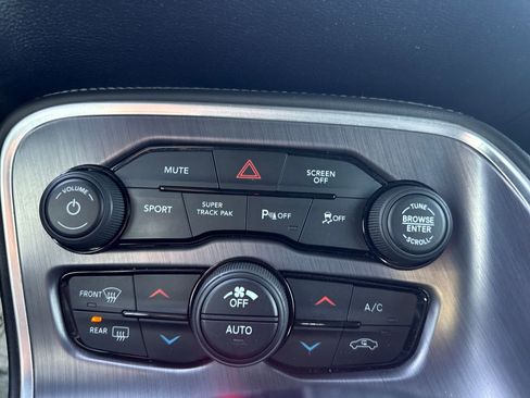 Used 2018 Dodge Challenger R/T Scat Pack image 21