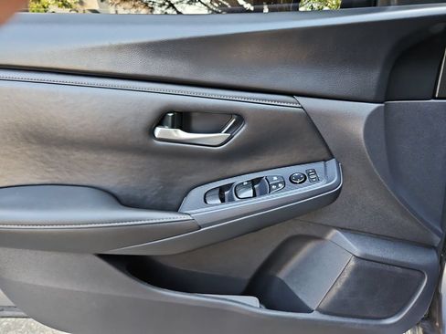 Used 2024 Nissan Sentra SV w/ Lighting Package FWD image 23