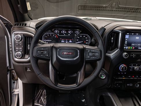 Used 2022 GMC Sierra 1500 AT4 w/ AT4 Premium Package AWD/4WD image 19