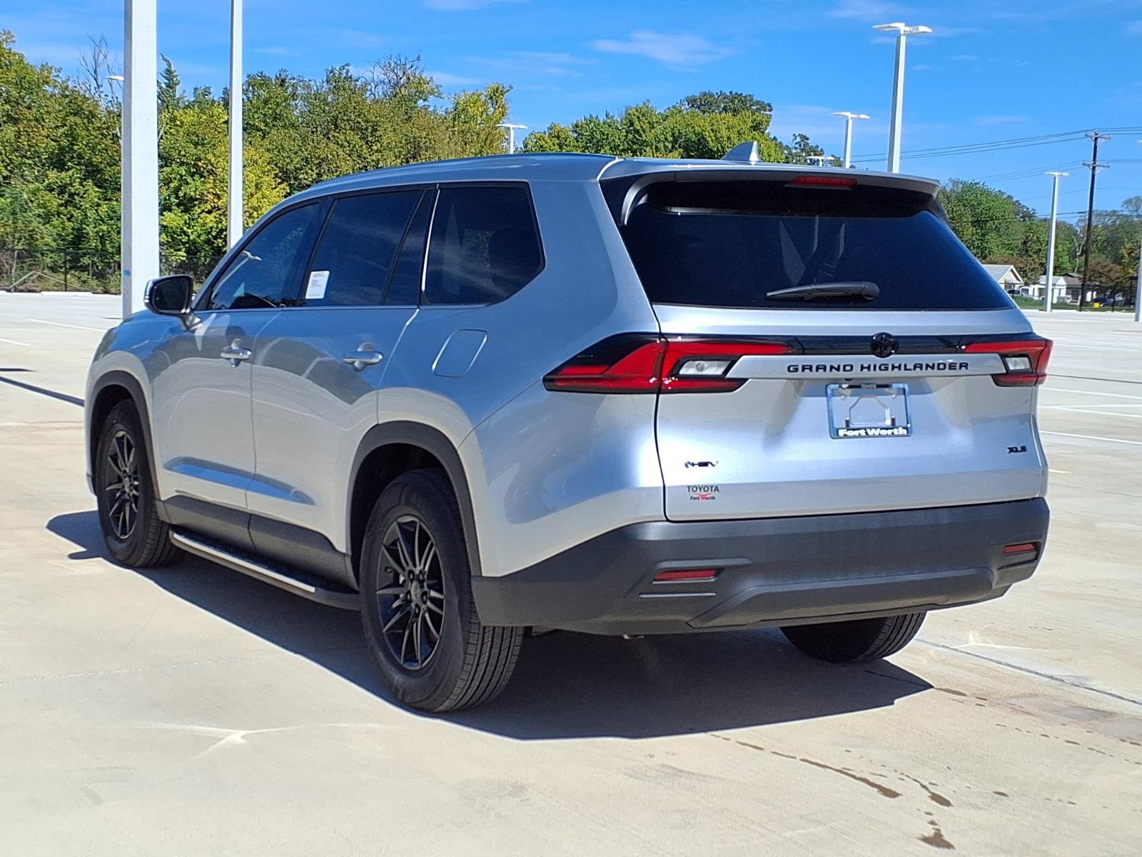 New 2026 Toyota Grand Highlander XLE FWD image 7