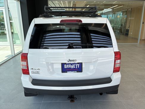 Used 2016 Jeep Patriot Sport w/ Power Value Group AWD/4WD image 8