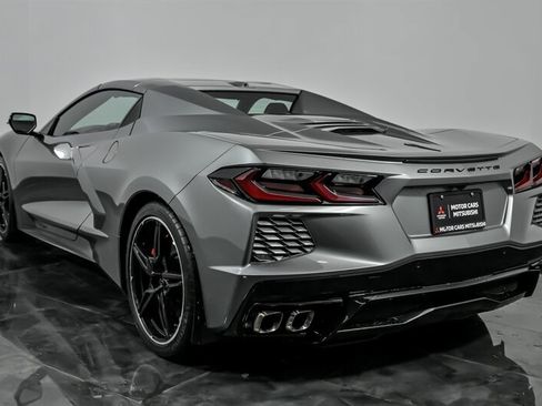 Used 2022 Chevrolet Corvette Stingray w/ Z51 Performance Package image 9