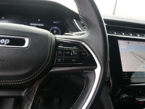 Used 2022 Jeep Grand Cherokee Overland image 24