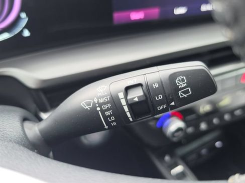 Certified 2025 Kia Telluride S FWD image 24