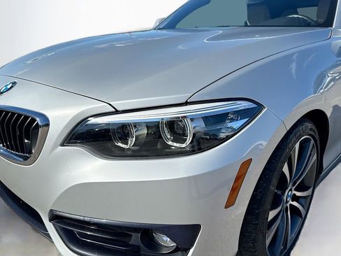 Used 2018 BMW 230i Convertible image 8