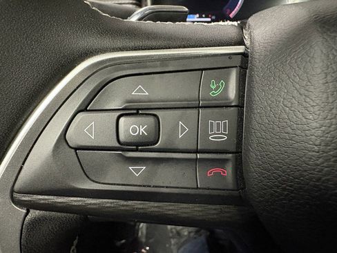 Used 2024 Jeep Grand Cherokee Altitude AWD/4WD image 17