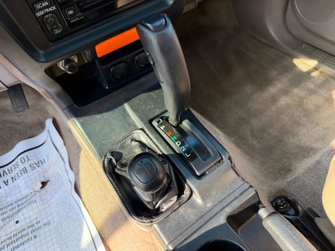 Used 2002 Toyota 4Runner SR5 image 23