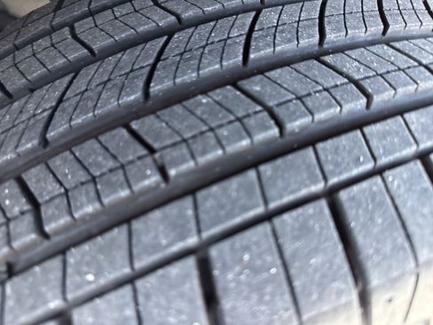 Used 2025 Jeep Grand Cherokee Laredo X image 11