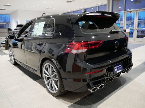 Used 2024 Volkswagen Golf R image 3