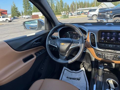 Used 2021 Chevrolet Equinox Premier image 24