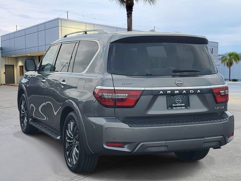 Used 2022 Nissan Armada Platinum RWD image 3